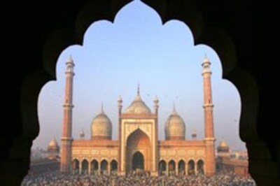 Probe over cops entering Jama Masjid