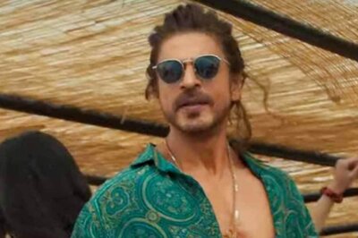 Shah Rukh Says 'Choti Baaton Mein…' After Fan Asks Why He Uses 'Khan' Despite ‘Kashmiri Background’