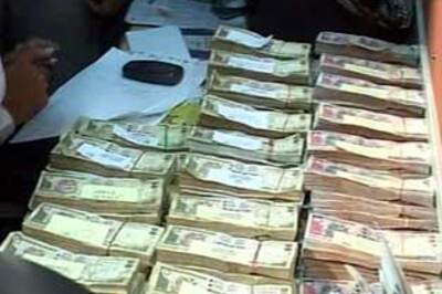 Rs 82 lakh bribe money recovered from IT officer