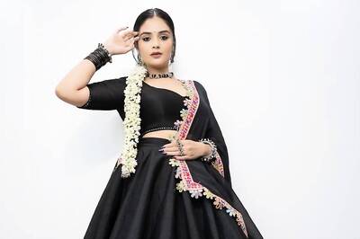 Actress Sreemukhi Approached For Allu Arjun-Atlee Movie? What We Know