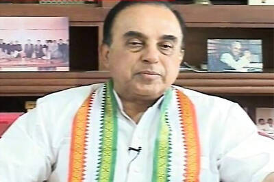 Swamy accuses Congress of belittling Mamata