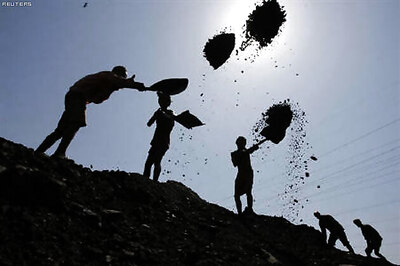 Karnataka: CBI raids 15 places over iron ore export