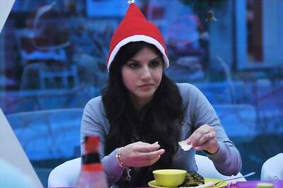 Porn star Sunny Leone out of 'Bigg Boss 5'