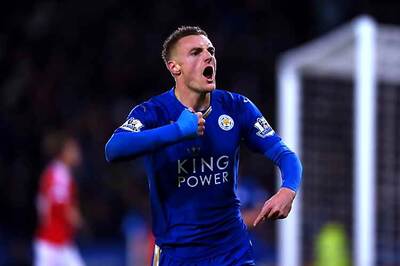 Vardy's brace powers Leicester to a thumping win over Liverpool