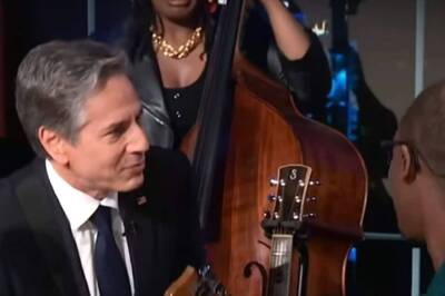 On Stephen Colbert’s Late Night Show, Blinken Ends Interview Showing His Guitar Skills