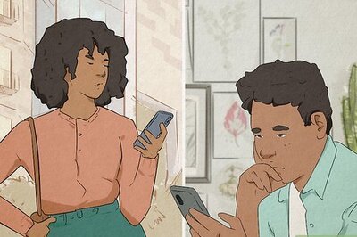 12+ Texts to Send Your Girlfriend After a Fight: Apologies & More