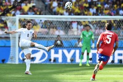 World Cup 2014: Costa Rica top Group D after 0-0 draw with England