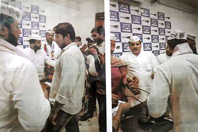 Shaheen Bagh Shooter & Father Joined AAP in 2019, Say Police; Family Denies Claim, AAP Smells Poll Plot