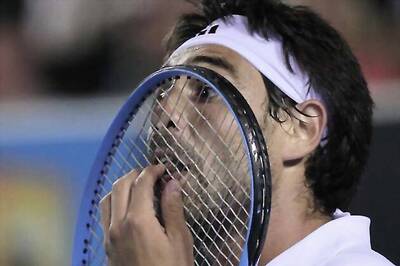 Baghdatis smashes four racquets in outburst