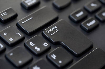 France wants AZERTY keyboards to be grammatically correct