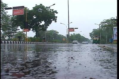 Light rains, breeze bring back winter chill in capital