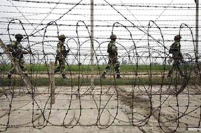 J&K: Pakistan continues ceasefire violation, fires at BSF posts in Sambha