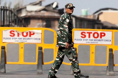 NIA Raids Multiple Locations in J&K's Srinagar in Connection with Terror Funding Case