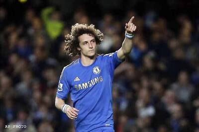 Jose Mourinho to hang on to David Luiz in January