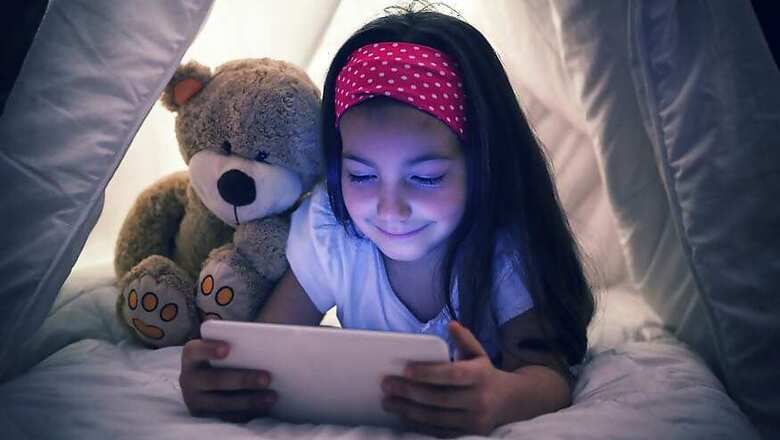 How Late-night Use of Gadgets Impact Kids Leaving Them Sleep Deprived