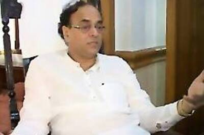 Abu Azmi out on bail within an hour of his arrest