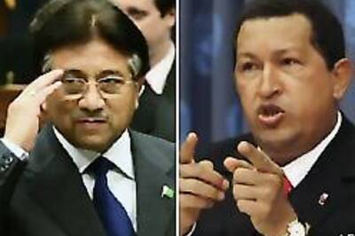 Mush, Chavez slam USA, sell books