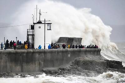 Britain Issues Rare 'Danger to Life' Warning over Storm Dennis