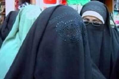Pak judge bans veils in courtrooms