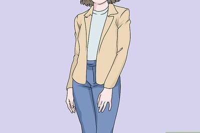 How to Wear Shoulder Pads