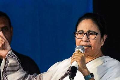 Oppn Questions Govt Over Rs 2000 Note Issue, Mamata Calls it Another 'Tughlaqi Demonetisation Drama'