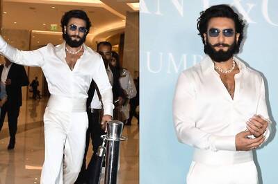 Ranveer Singh Carries Giant Speaker In Public For His Entry, Netizens Call Him 'Disrespectful' | Watch
