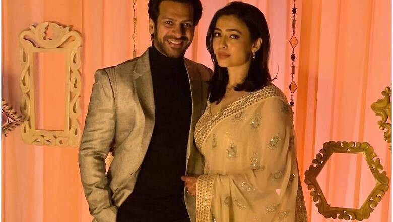 Actors Karanveer Mehra, Nidhi V Seth Tie the Knot in Gurudwara