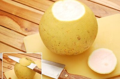 How to Cut and Peel a Pomelo