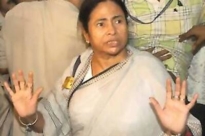 Marxists and Maoists the same people: Mamata