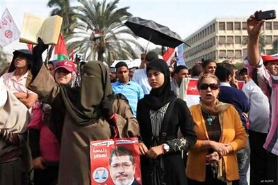 Egyptians back new constitution in referendum