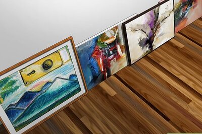 How to Arrange Artwork on a Wall