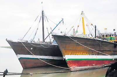 22 Tamil Nadu fishermen held by Lankan Navy