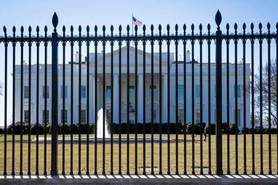 US Secret Service Arrests Man for Crashing into White House Gate
