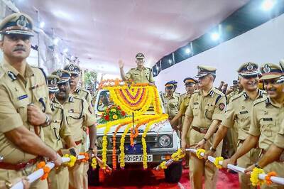 Jaiswal Becomes Top Mumbai Cop, Padsalgikar Takes Charge as Maha DGP