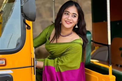 Actress Deepthi Sunaina Channels Her Inner Desi Girl In A Handloom Saree