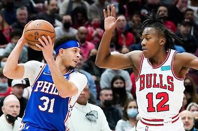 Joel Embiid Scores 40 Points, 76ers Hold Off DeRozan, Bulls