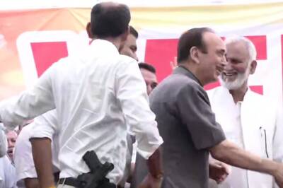 News18 Afternoon Digest: Ghulam Nabi Azad All Set to Launch New Party; Cong ‘Halla Bol’ Rally in Delhi