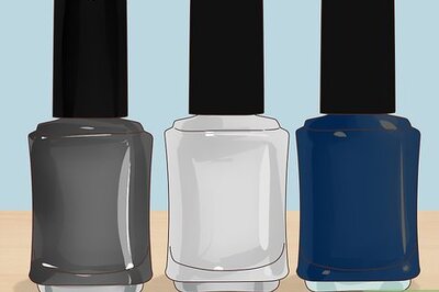How to Paint Your Nails for School if You Are a Guy
