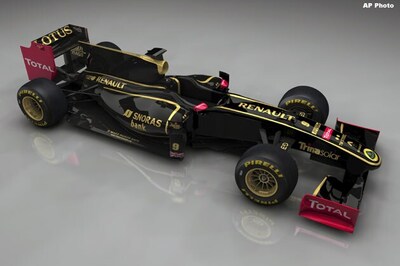 F1: Renault retains Petrov for next two seasons