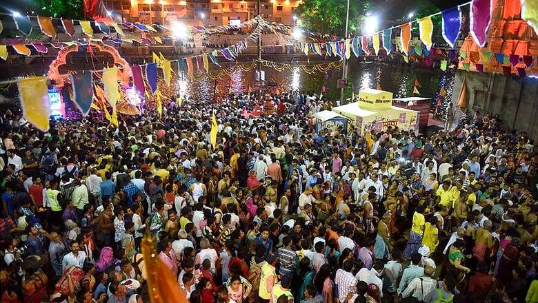 Kumbh 2019: From Selfie Points to Sanskrit Gram, Trend Set to Meet Tradition in Allahabad