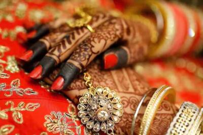 Bride Dozes Off Awaiting Groom's Arrival, Family's Last-Minute Demand Leaves Wedding in Ruins