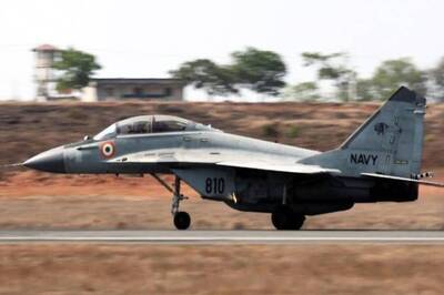 MiG-29K Crash: Indian Navy's Search for Missing Pilot Continues