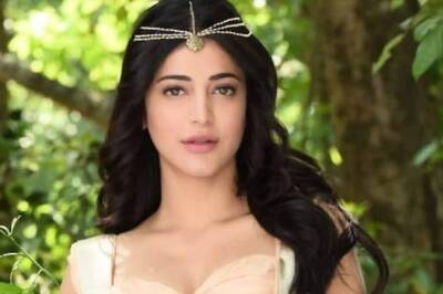 Actress Shruti Haasan’s Childhood Photo With Kamal Haasan, Sarika Viral