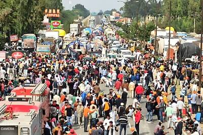 News18 Evening Digest: Punjab Farmers Push Through Haryana Barricades in March to Delhi; 2 Soldiers Killed in Srinagar and Other Top Stories