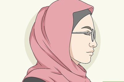 How to Wear a Hijab with Glasses