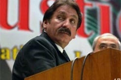 SC stays hearing in Pak judge case