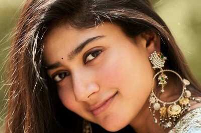 Actress Sai Pallavi Eats Vibhuti And Finds Its Taste Pleasing